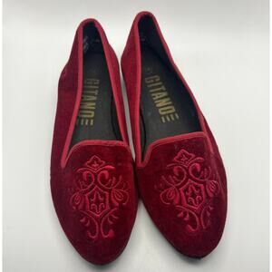 Gitano Red Velvet Embroidered Loafers Flats Women Size 7 Vintage Style